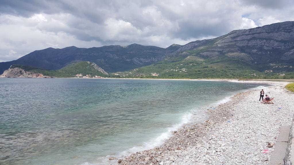 Buljarica Bay Apartments Petrovac Екстериор снимка