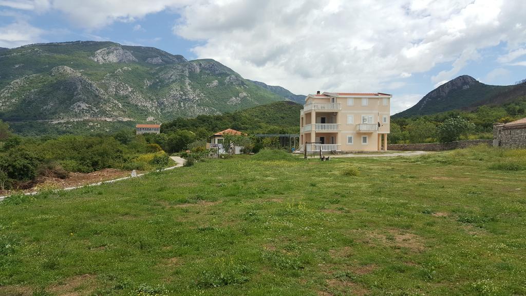 Buljarica Bay Apartments Petrovac Екстериор снимка