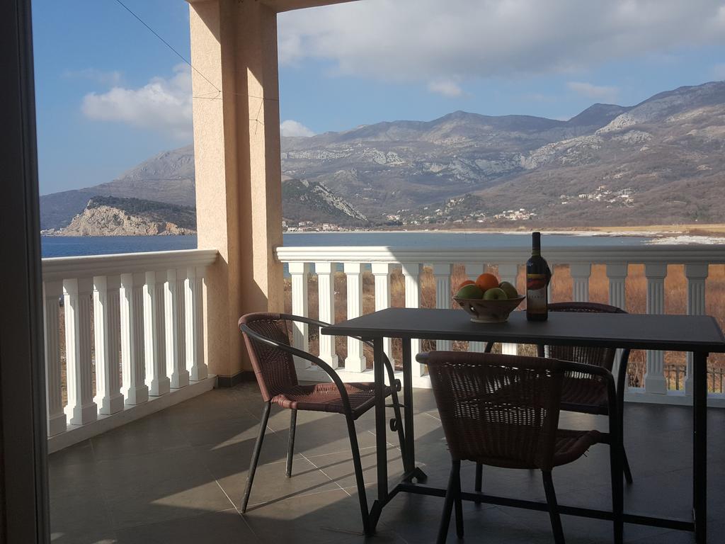 Buljarica Bay Apartments Petrovac Екстериор снимка