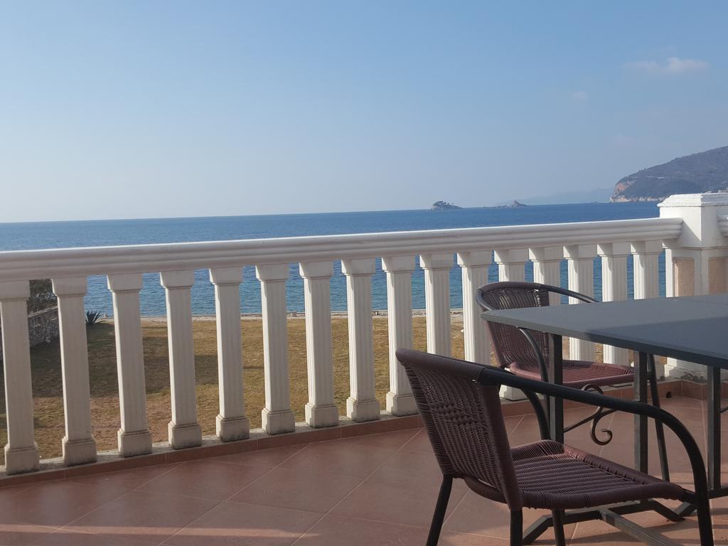 Buljarica Bay Apartments Petrovac Екстериор снимка