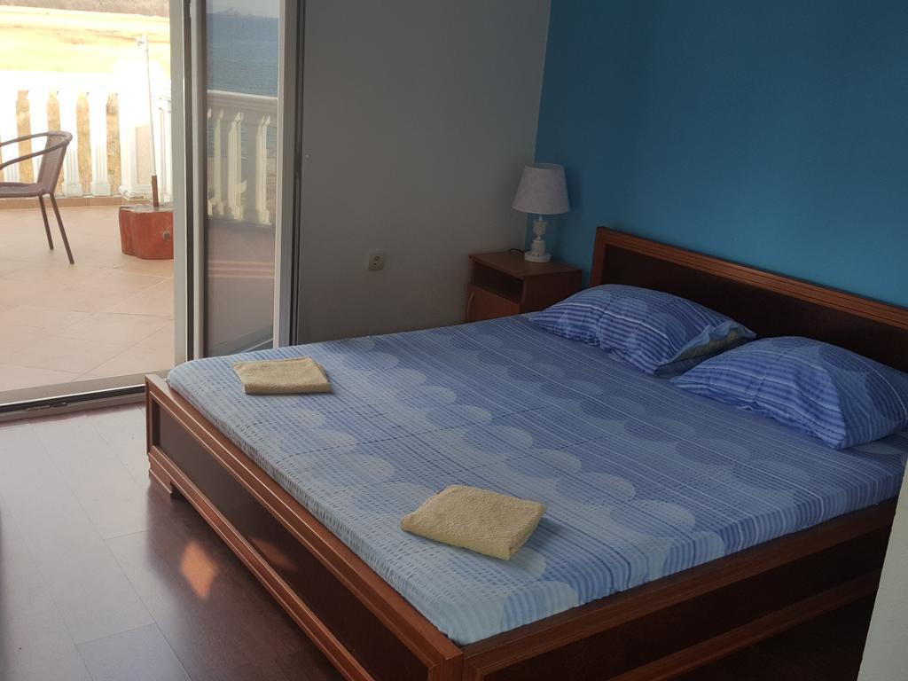 Buljarica Bay Apartments Petrovac Екстериор снимка